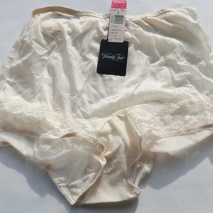 Vanity Fair Panty USA Glow Panties Vintage 13044 Size 7 (NWT)